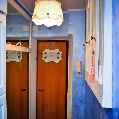 拉卡榭迪齐奥马里奥公寓 *